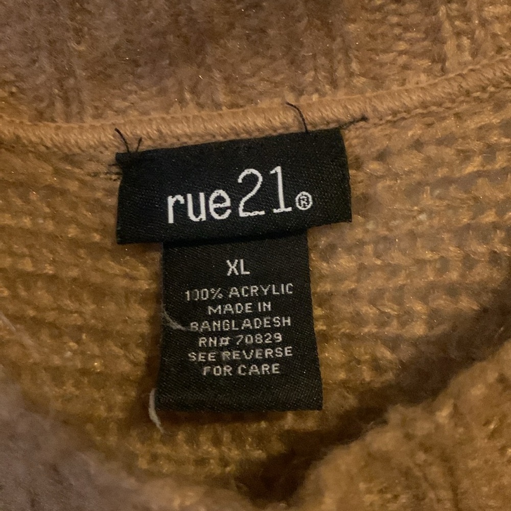 Sweater - Picture 2 of 3